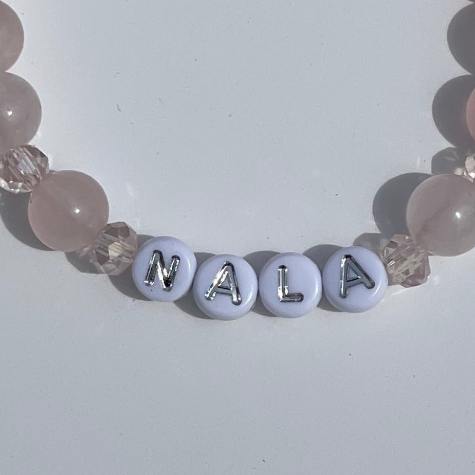 pet memorial jewlery,dog name bracelet,name stone bracelet,custom bead name,custom dog name,dog bone bracelet,pet lover gift,dog lover gift,pet loss bracelet,memorial gift idea,personalized dog,passed away dog,dog remembered